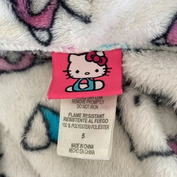 Hello Kitty Robe - Picture 3 of 3
